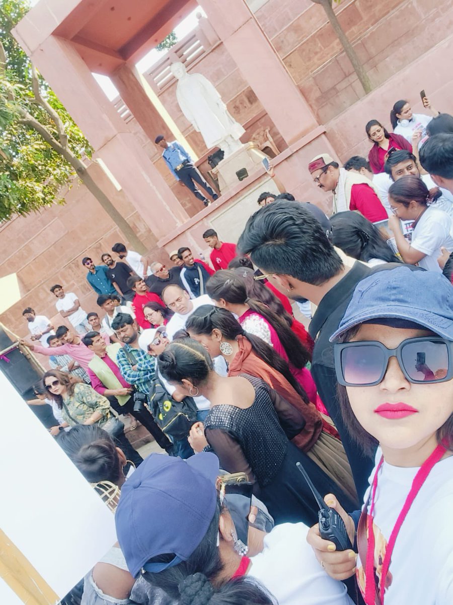 SnooopSnoopy's tweet photo. SC: “Animal lovers are a minority.”

Meanwhile in Lucknow, thousands showed up.
On the streets. In the heat. For voiceless lives.

Does this look like a minority to you?

#SaveIndianDogs #Lucknow https://t.co/tdTA6eqqim