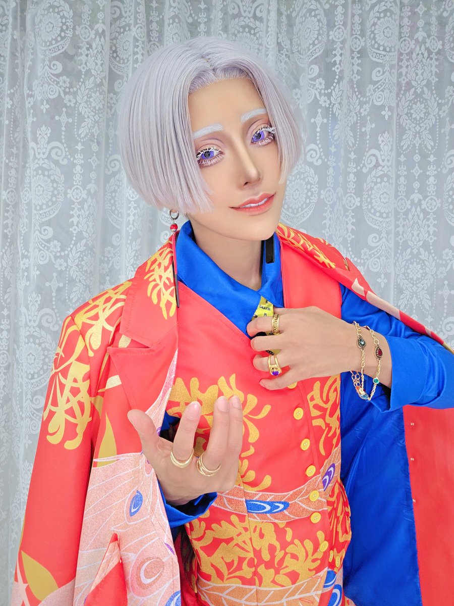 ⚠コスプレ/cosplay⚠
　T卍R‐黒川イザナ 

🧩ブラックサンタと原画展の衣装やってきた～
どっちも着用コスト高すぎ