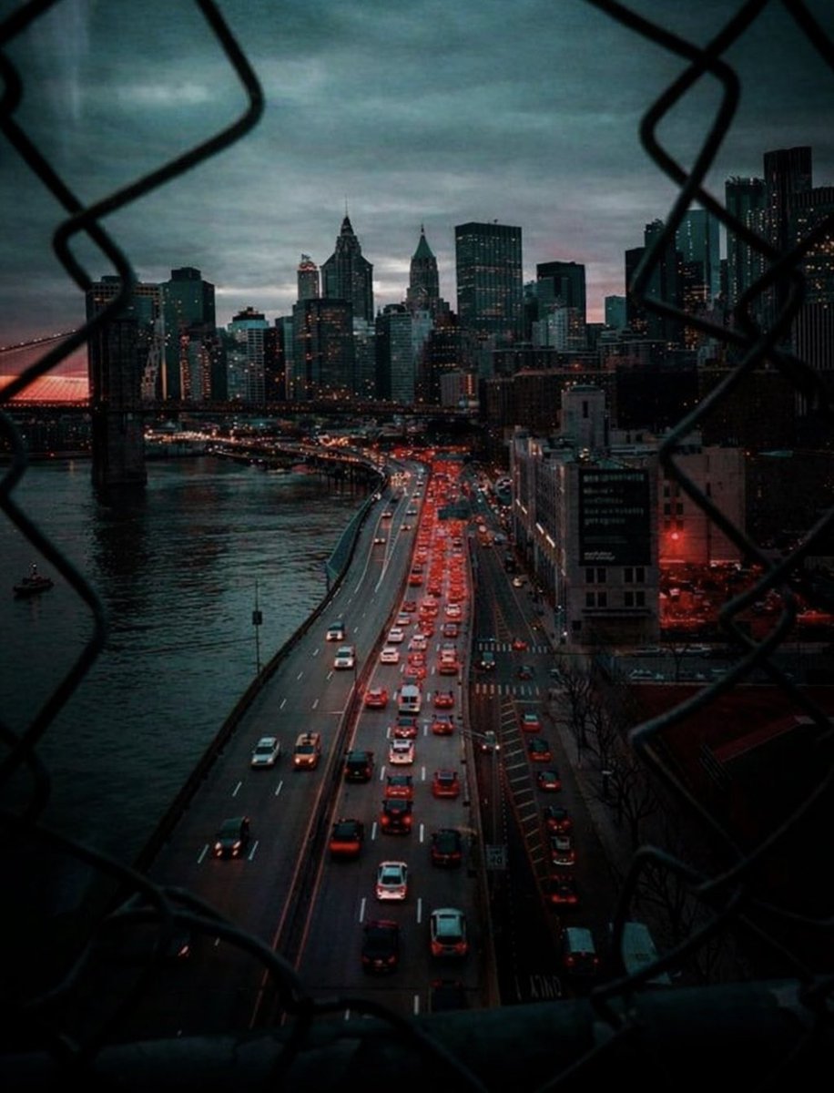 şu kσcα şєhrí чαğmαlαdım dα 
σ̈fkєmí чínє díndírєmєdím…