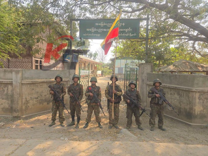 AAunggLLayy's tweet photo. On February 22, 2026, #Tatmadaw seized and cleared a #terrorist #PDF camp located near #PaukTaPin Village, between #Tagaung Township and #Thabeikkyin Township.
During the operation, the bodies of two PDF members and two firearms were seized.
#WhatsHappeningInMyanmar
#FactCheck https://t.co/9nhapsSoy4