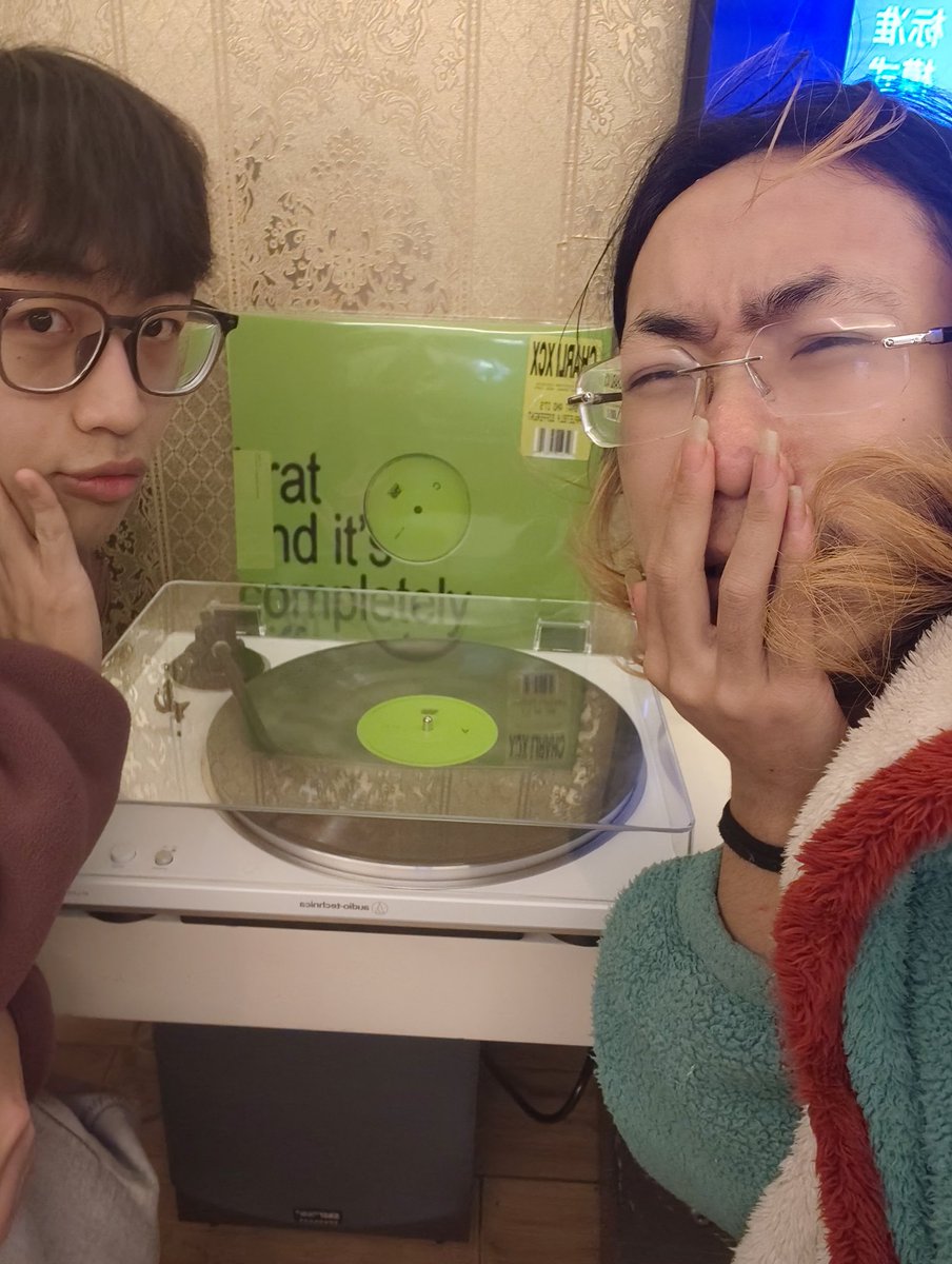 cherrrrrryduza's tweet photo. BFF DIARY https://t.co/BDABYOyfjE