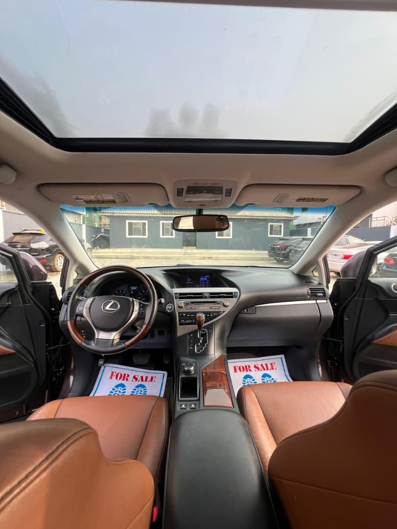 samy_wizy's tweet photo. 2015 Lexus RX350 (AWD) - Fullest Option  
 3 months reg (Oct 2025 entry)
Key Features: Power folding mirrors, keyless entry, tan interior, blind spot monitor, parking assist, rear AC vents, premium alloys, intact catalyst/O2 sensors, roof carrier.  
https://t.co/UwfLYNfF6b https://t.co/rCB6hAWKbT