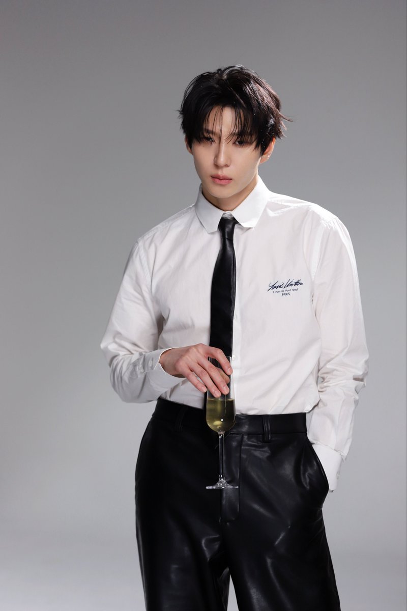 LEO 정택운 tweet media