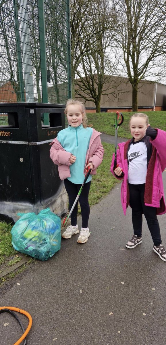 HorwichParishCE's tweet photo. Amelie and Ava has been litter picking which is helping our climate and sustainability. Well done girls! #hpy3 https://t.co/VqBKRi83b7