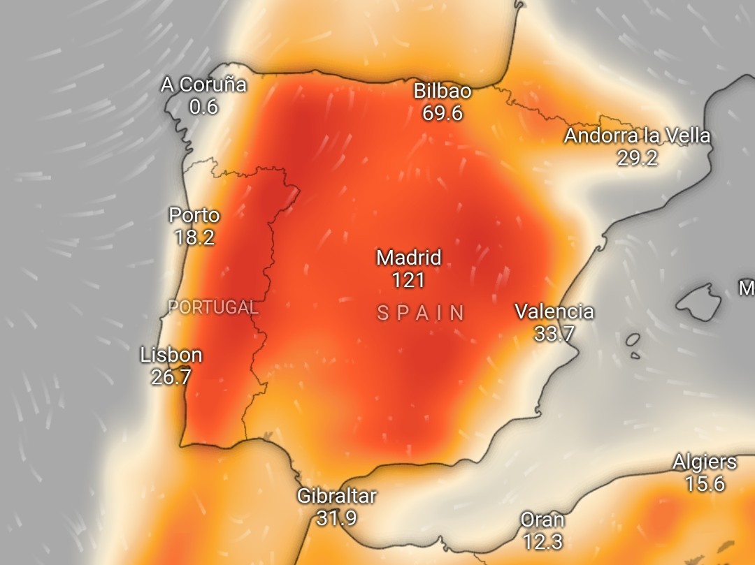 Saharan dust is on the way to Iberia, this can pose some danger for those with respiratory diseases.
It will arrive tomorrow and will peak on Wednesday/Thursday.

The sky will be white-ish, with tints of orange where the dust is more abundant.