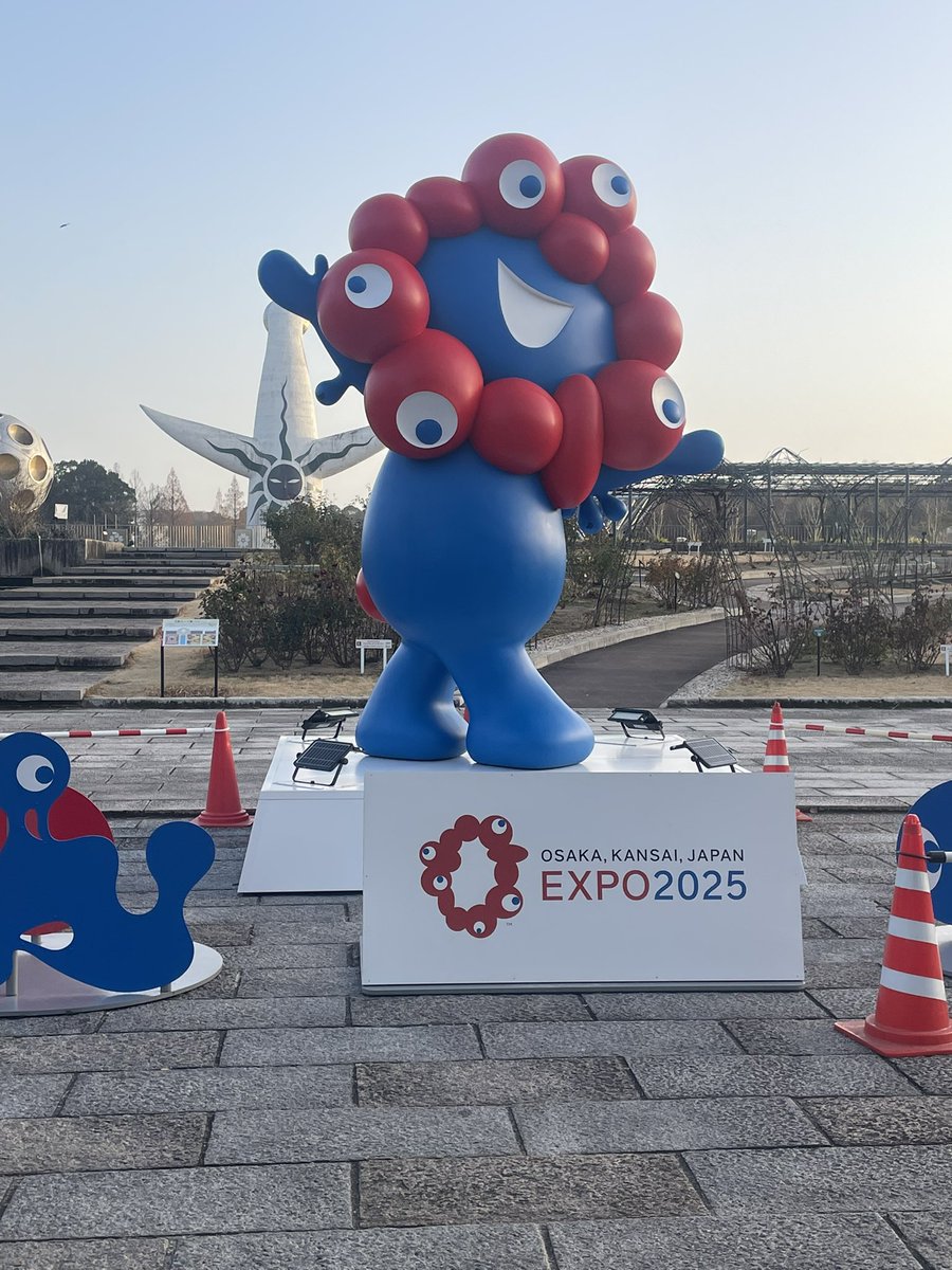 会ってきた🌈 70パビリオンも無料ではいれてモニュメントも撮れて大