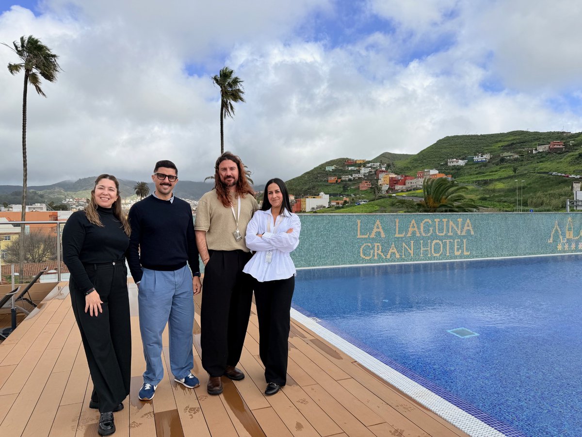 Ashotel's tweet image. 💥 Javi García, organizador de bodas en @LaLagunaGH, nos cuenta en esta entrevista de #ElblogdeAshotel, cómo es su día a día: “Qué suerte que te paguen por hacer feliz a la gente”. 

👉 blog.ashotel.es/.../con-15-ano… #Trabajoenunhotel #weddingplanner #bodas #hoteles