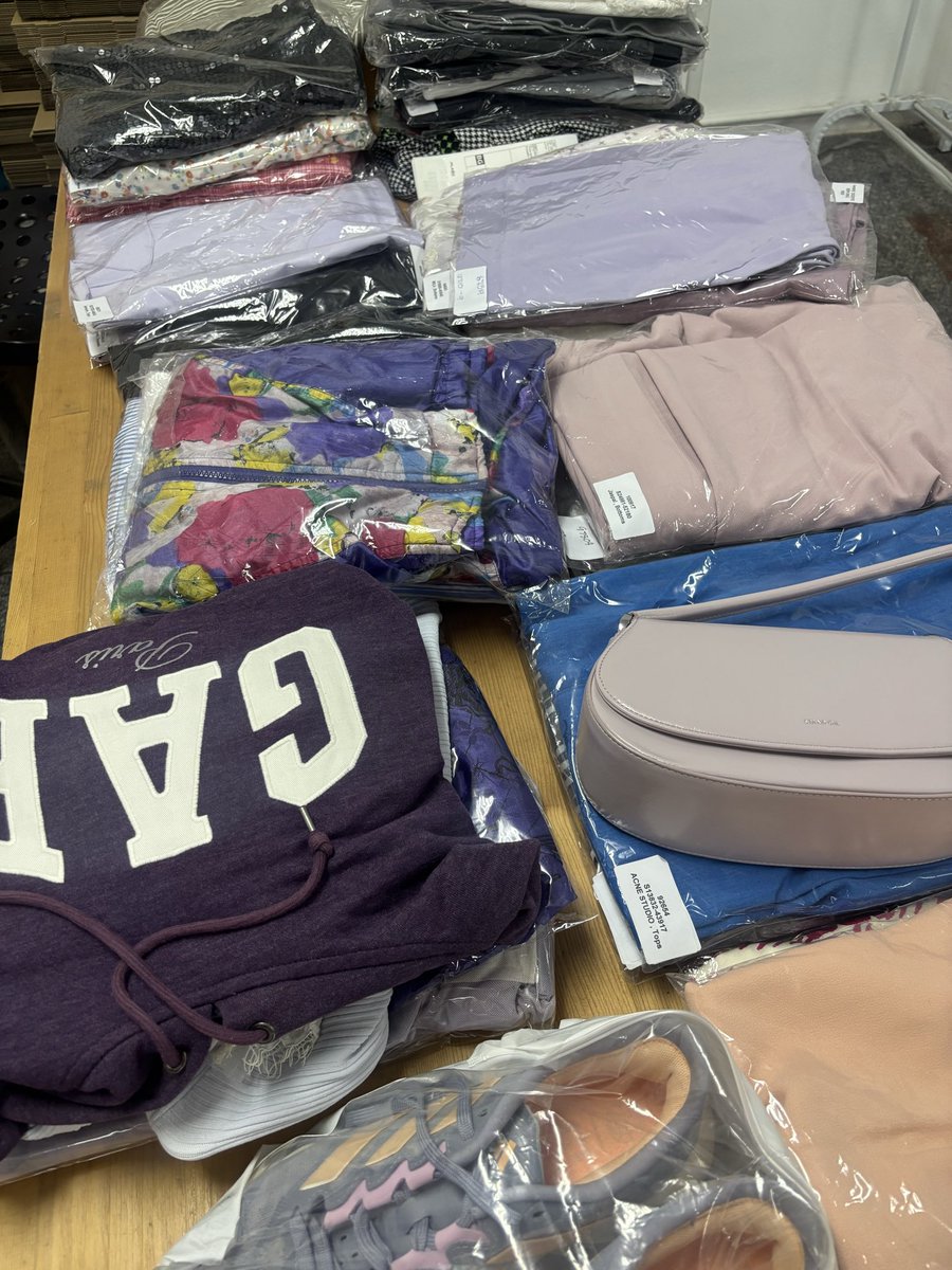 2 วันมานี้เมนเตนล์ขับเคลื่อนเศรษฐกิจหมุนเวียนใน Loopers สุด ๆ 😂🥹💜 พร้อมใจ #wearม่วงวนไป มากกกกก ขอบคุณนะค้าาา รอชมรีวิวจากทุกคนไม่ไหวแล้ว รักเลิฟลี่อ่ะ
#10velyxLoopers 
#TEN_BD2026
#ใส่วนใส่ซ้ำใส่มือสอง