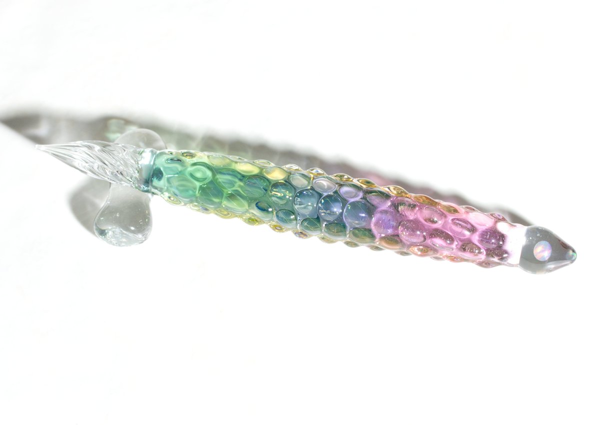 つぶつぶオーシャンベリー🍇グラデカラーにうっすら虹フューム🌈天冠にはオパールを搭載🔮抽選販売・只今応募受付中です✨
kinokodama.easy-myshop.jp/c-item-detail?…
#ガラスペン