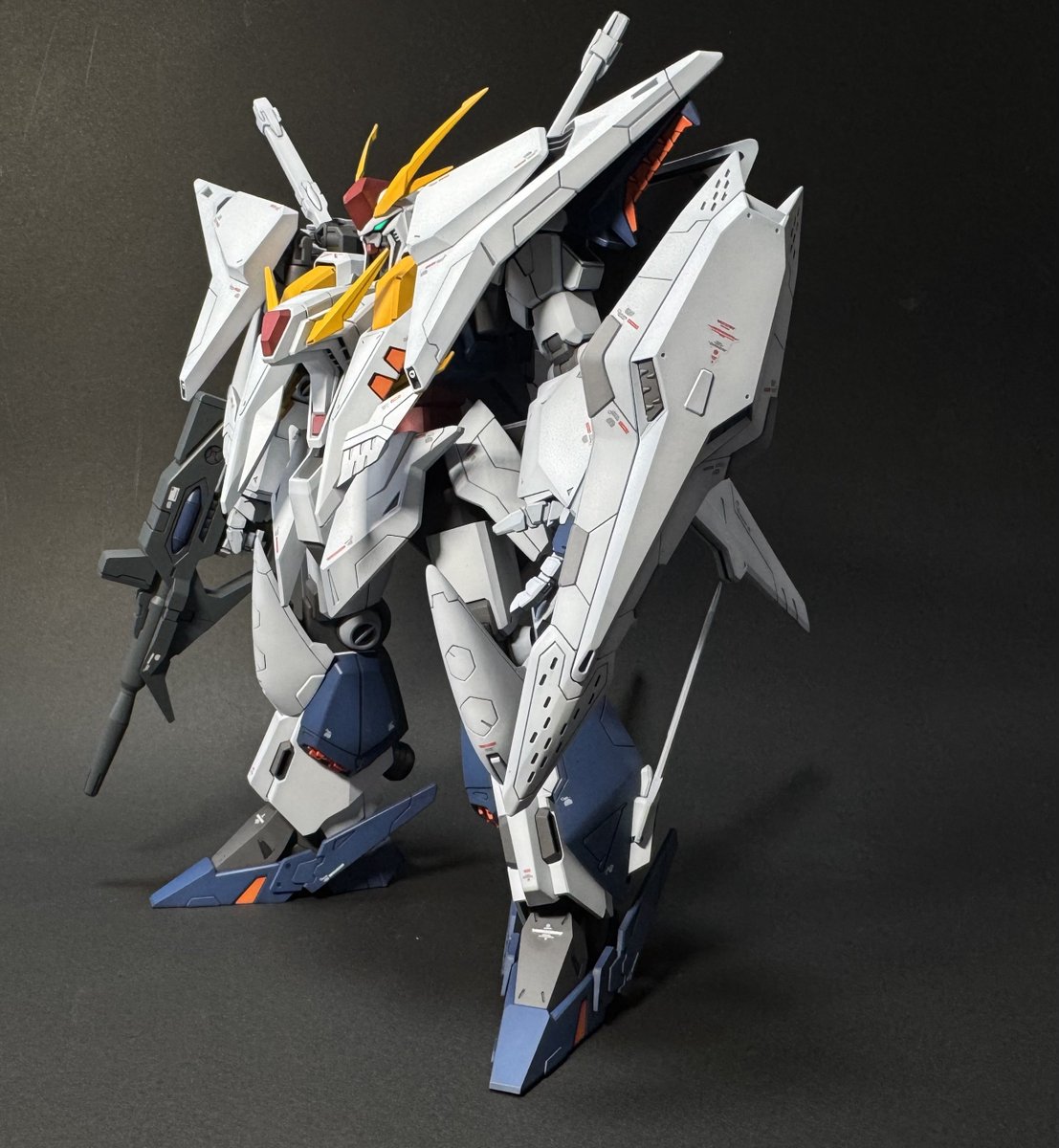 改めて、Ⅺガンダム完成しました〜 確かにMGに匹敵するボリュームで