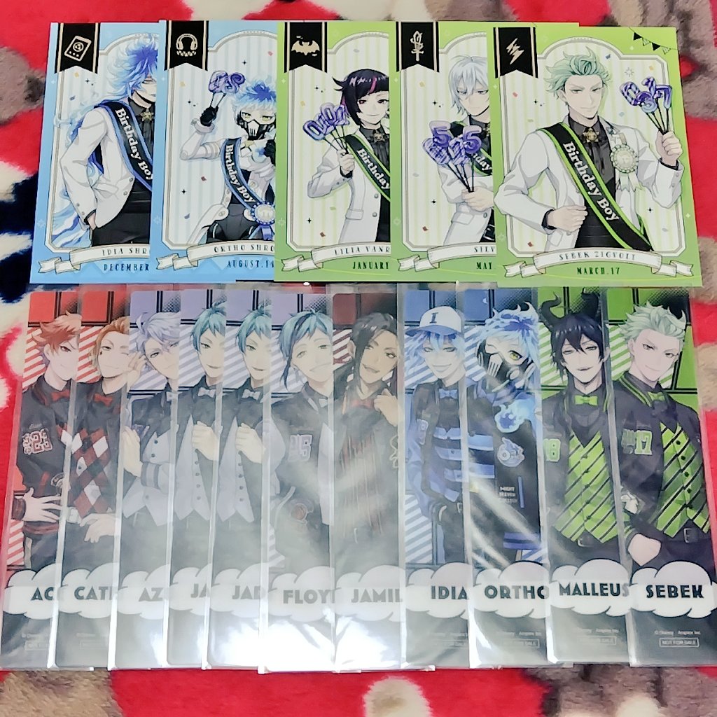 交換 譲渡】ツイステッドワンダーランド ツイステ 缶バッジ ウエハース