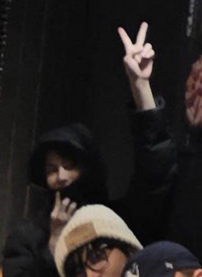 ˙˚°✰yas tweet media