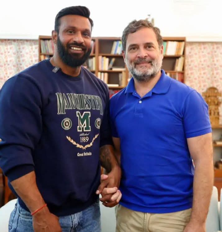 पानी से पानी मिले ,, मिले किच से किच।
ज्ञानी से ज्ञानी मिले और मिले नीच से नीच।।🤦‍♀️