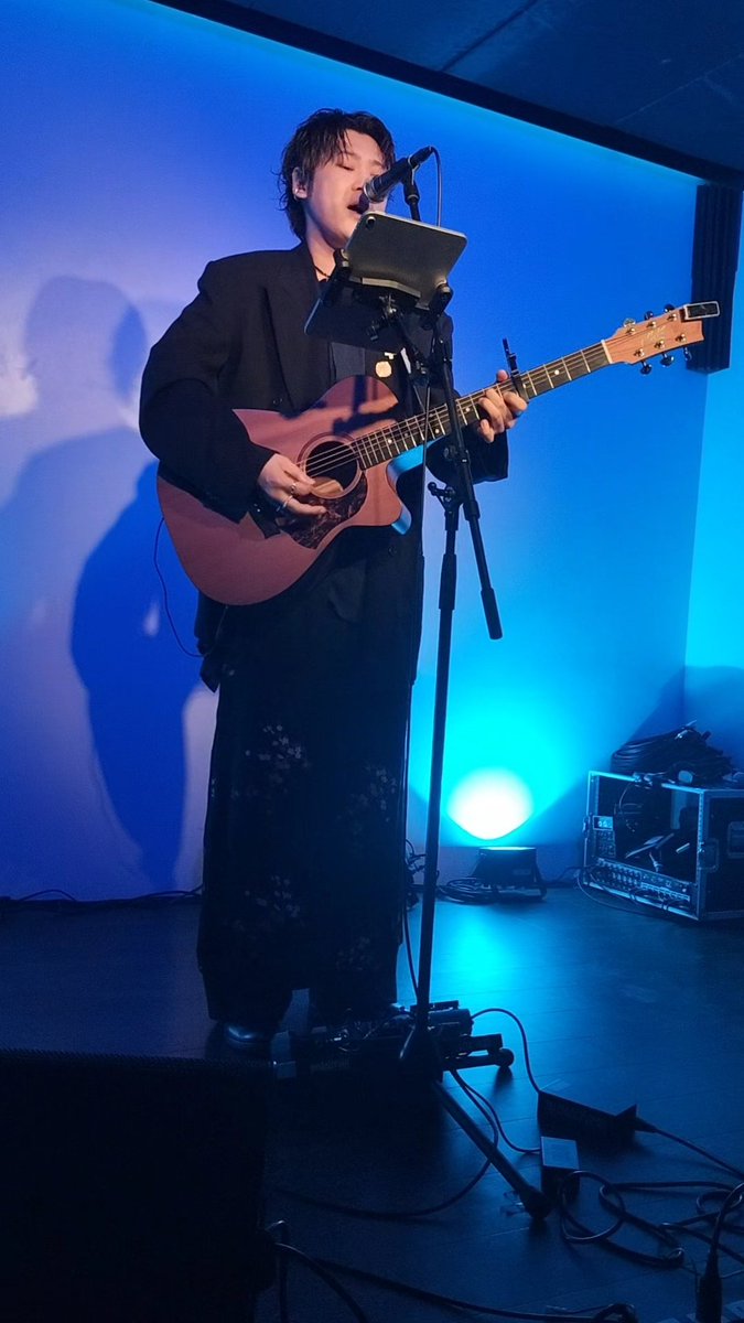 sour_face_j's tweet image. 2026.2.22
シンガーソングライターの岩佐一成さんのメジャーデビュー初東京ワンマンライブに行って来ました🎸
お久しぶりのかずくんの歌声はやっぱり心地良かった♡
素敵な歌声と心地いい時間をありがとう(⁠*⁠＾⁠3⁠＾⁠)⁠/⁠～⁠♪
#岩佐一成　#dyCube　
#メジャーデビュー曲凛