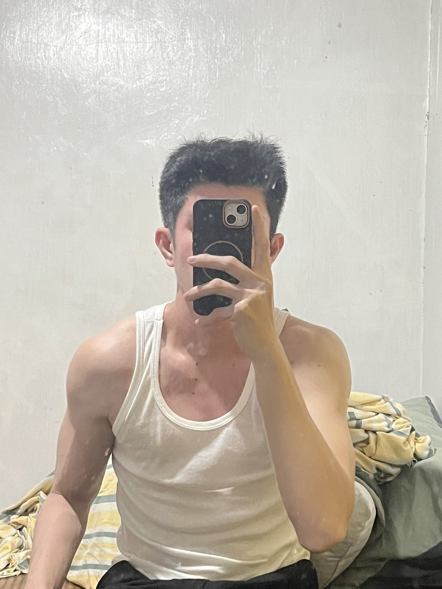 xrisych's tweet photo. Rest day kuno. https://t.co/fuFO0oINhJ