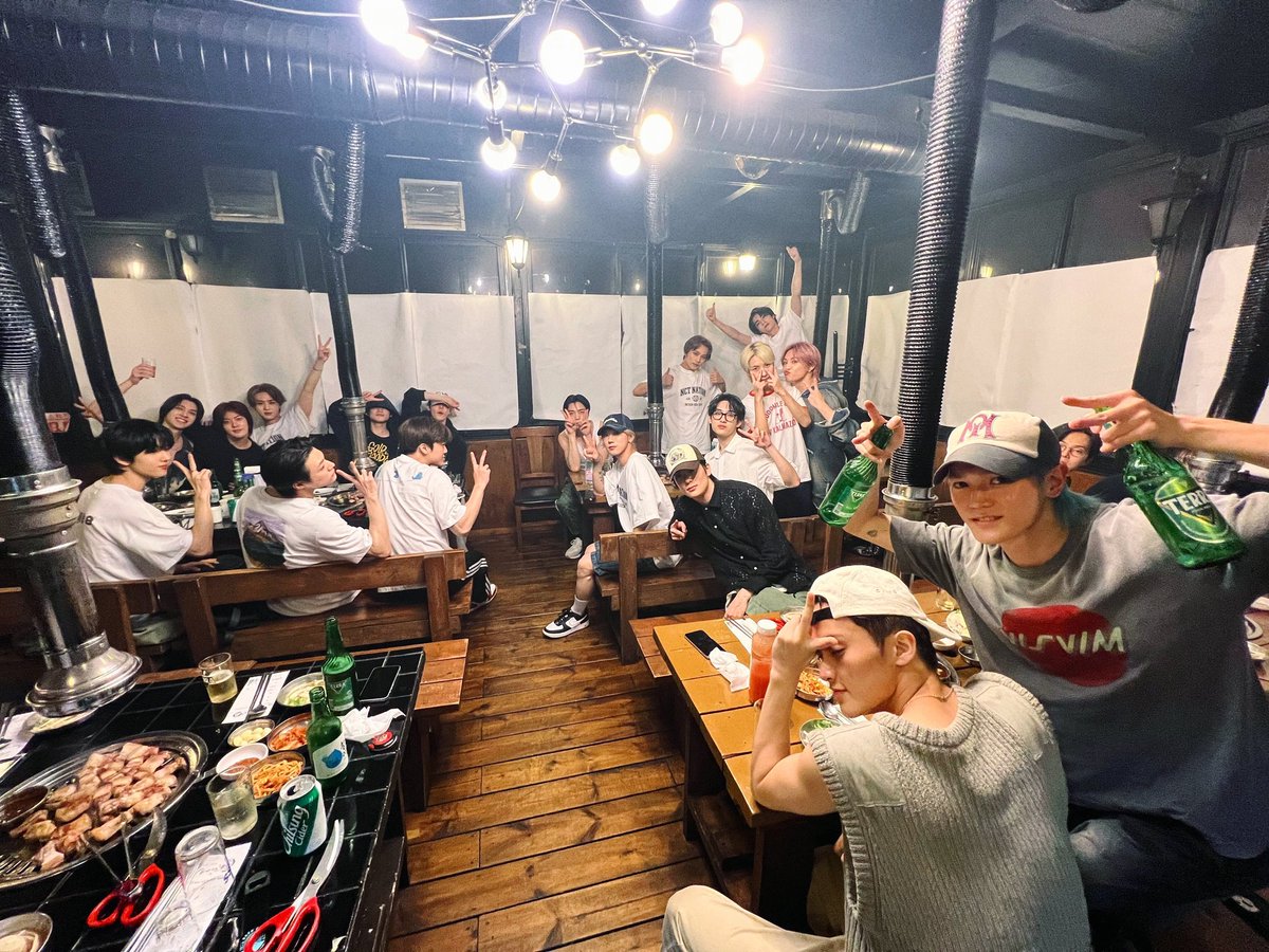 진짜 볼때마다 이맠크 내 사람 안 버릴 거 같고 끝까지 챙겨줄 거 같고 걍 소년만화 씹어드시는 성격의 소유자이실 거 같음ㅁ