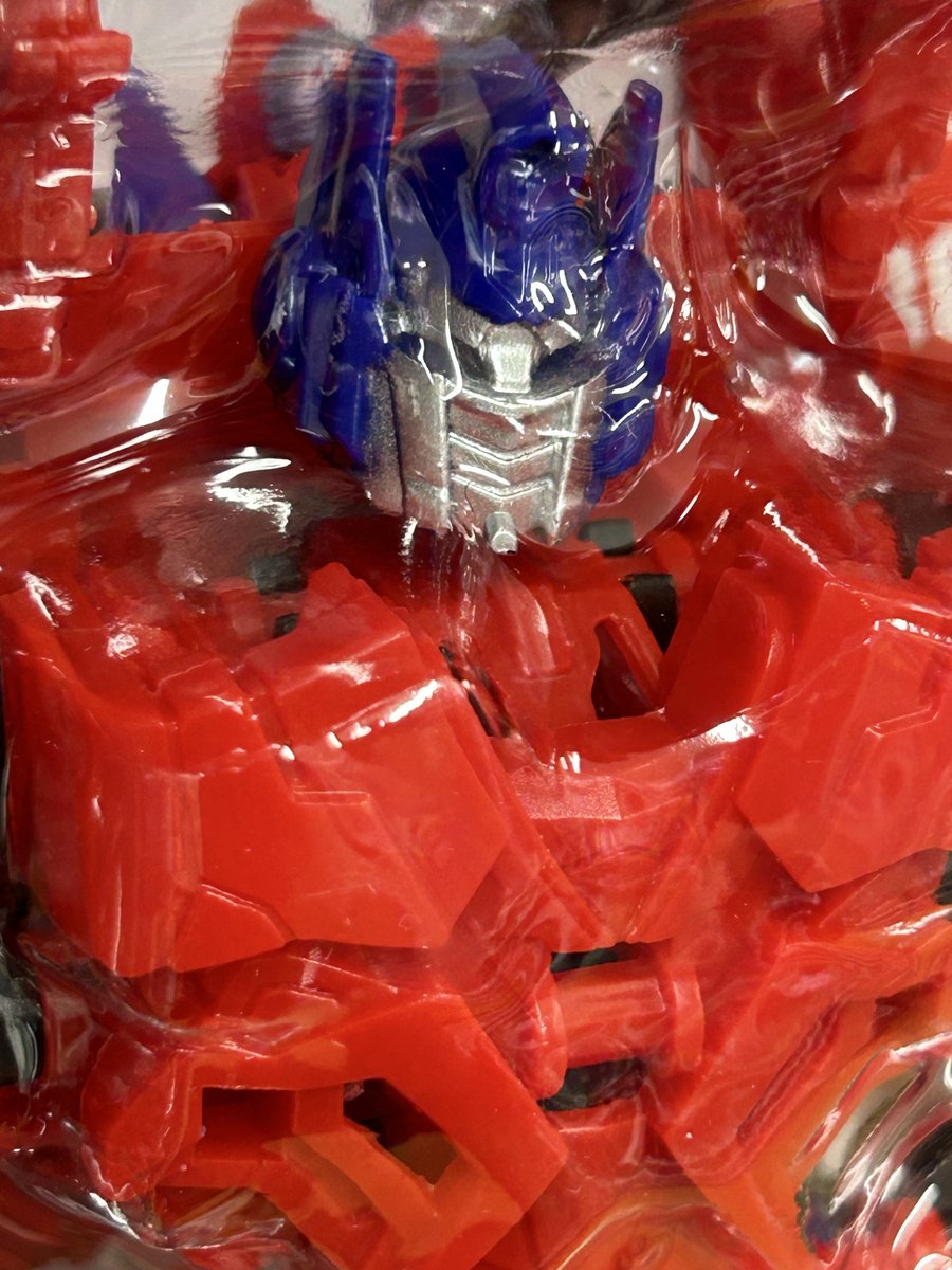 ダイソーオリジナルの変形ロボが売ってました ダイソーオリジナルロボです 