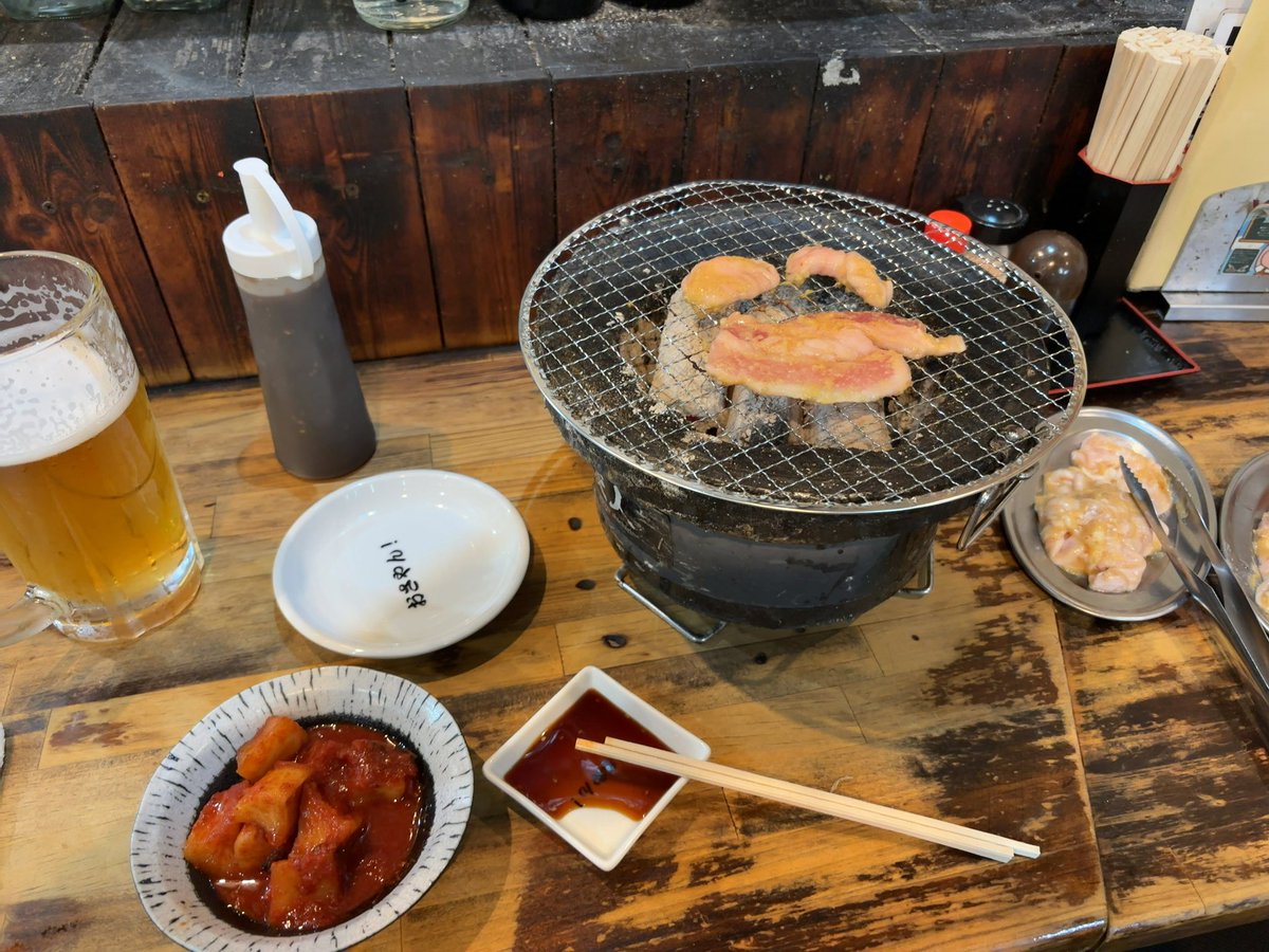 Visdon's tweet image. 今月肉の日ないじゃん