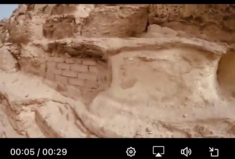 norizou4's tweet photo. @akafaceUS There is a section made of bricks about 5 seconds into the video. Are the pyramids really made of megaliths? https://t.co/XdvymPYPd9