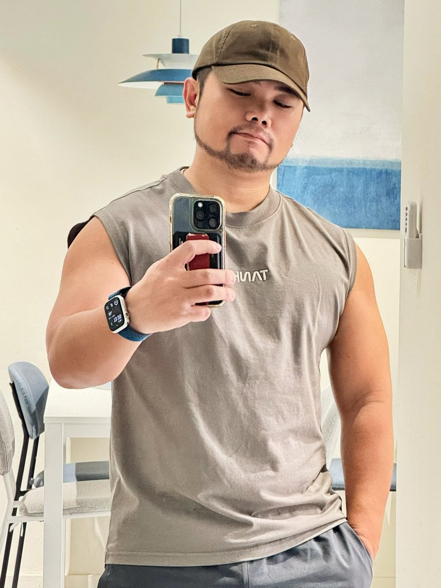 陽光肉壯大哥哥 tweet media