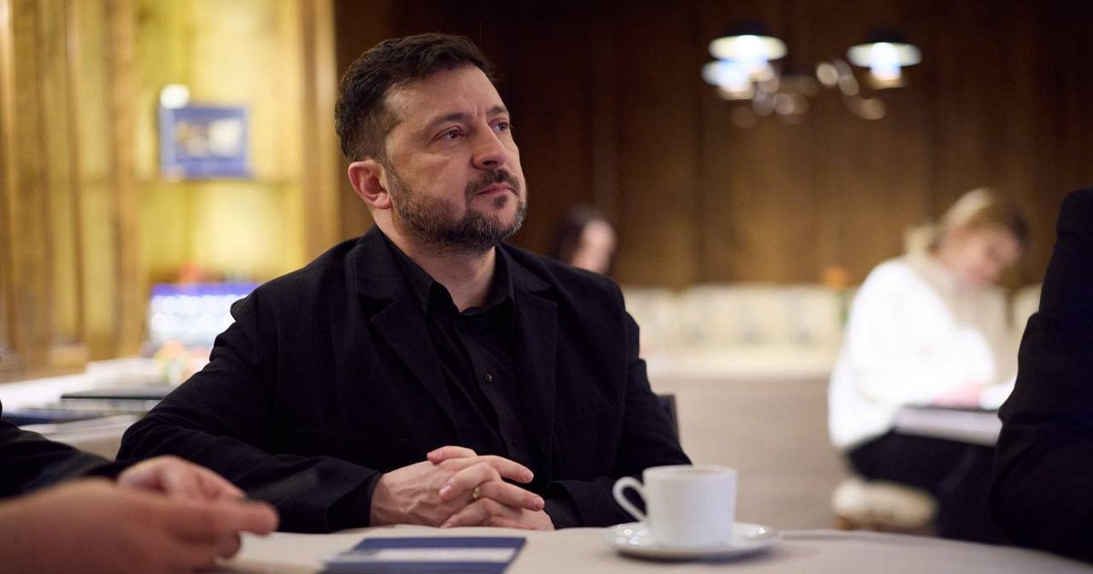 Забути про ЗАЕС та вийти з Донбасу: Зеленський назвав головні вимоги США та Росії (відео): За словами президента Володимира Зеленського, США бачать "розв'язання питання" у відмові України від територій і ЗАЕС на користь Росії. Втім український президент… dlvr.it/TR6KFV