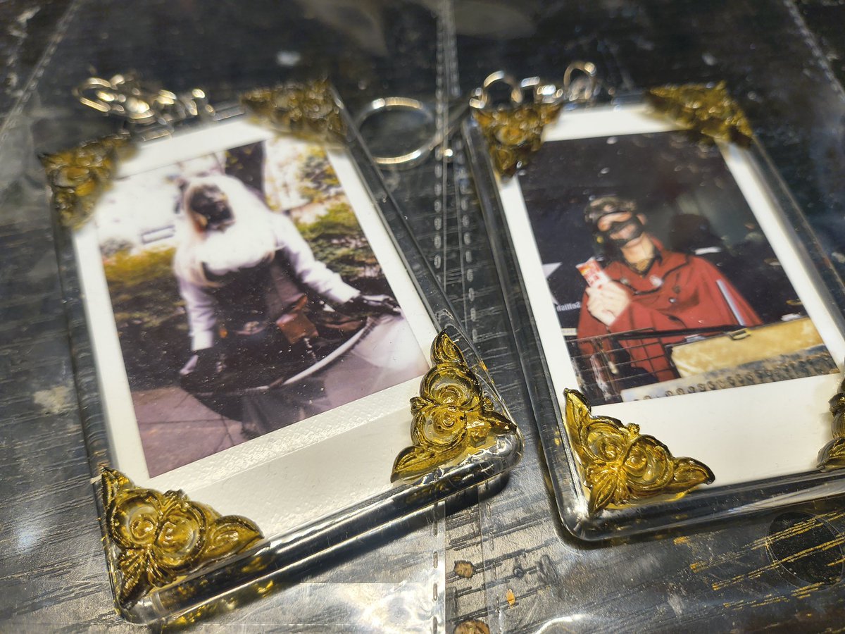 試作品研究中 チェキケースデスが今まで作ったノト違い更にハード