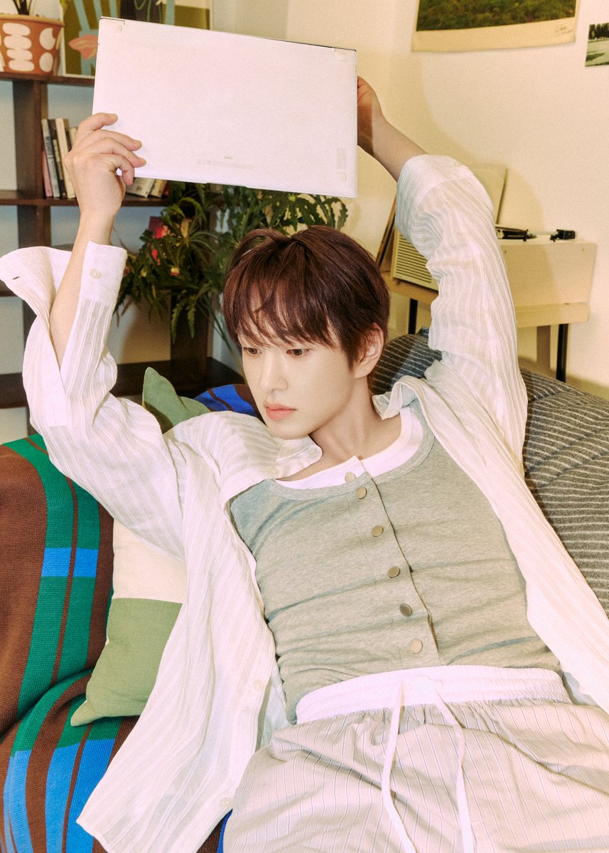 온유 ONEW 5TH EP [TOUGH LOVE]
Concept Photo #💚

2026.03.09 6PM (KST)

#온유 #ONEW
#ONEW_TOUGH_LOVE #TOUGH_LOVE #터프러브