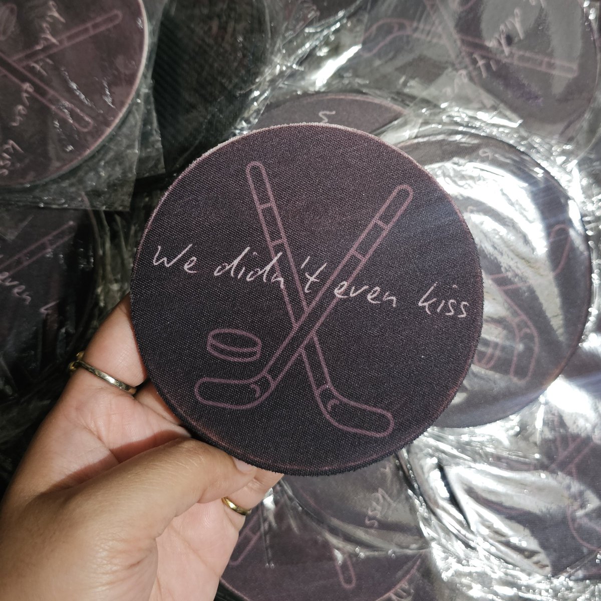 sam ╥﹏╥ tweet media