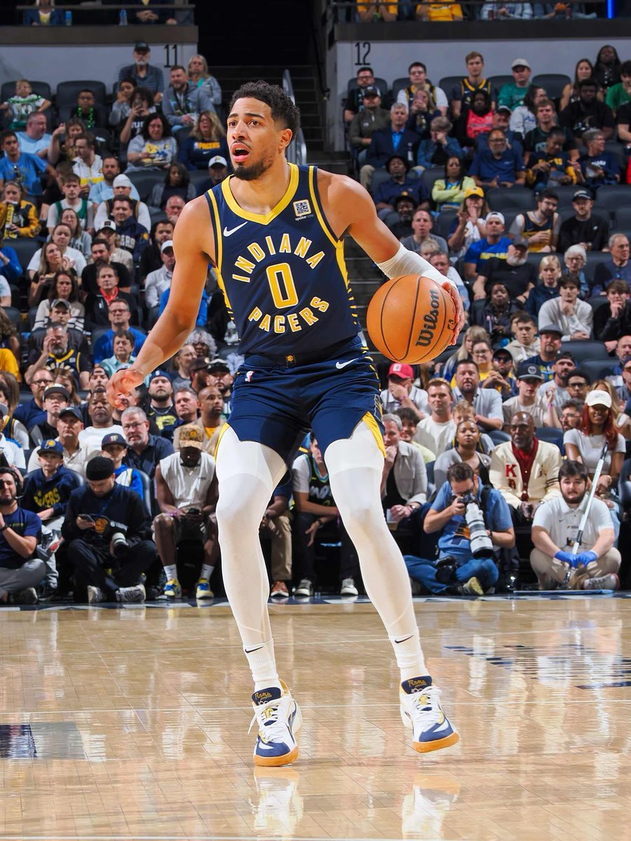 Clutch Time tweet media