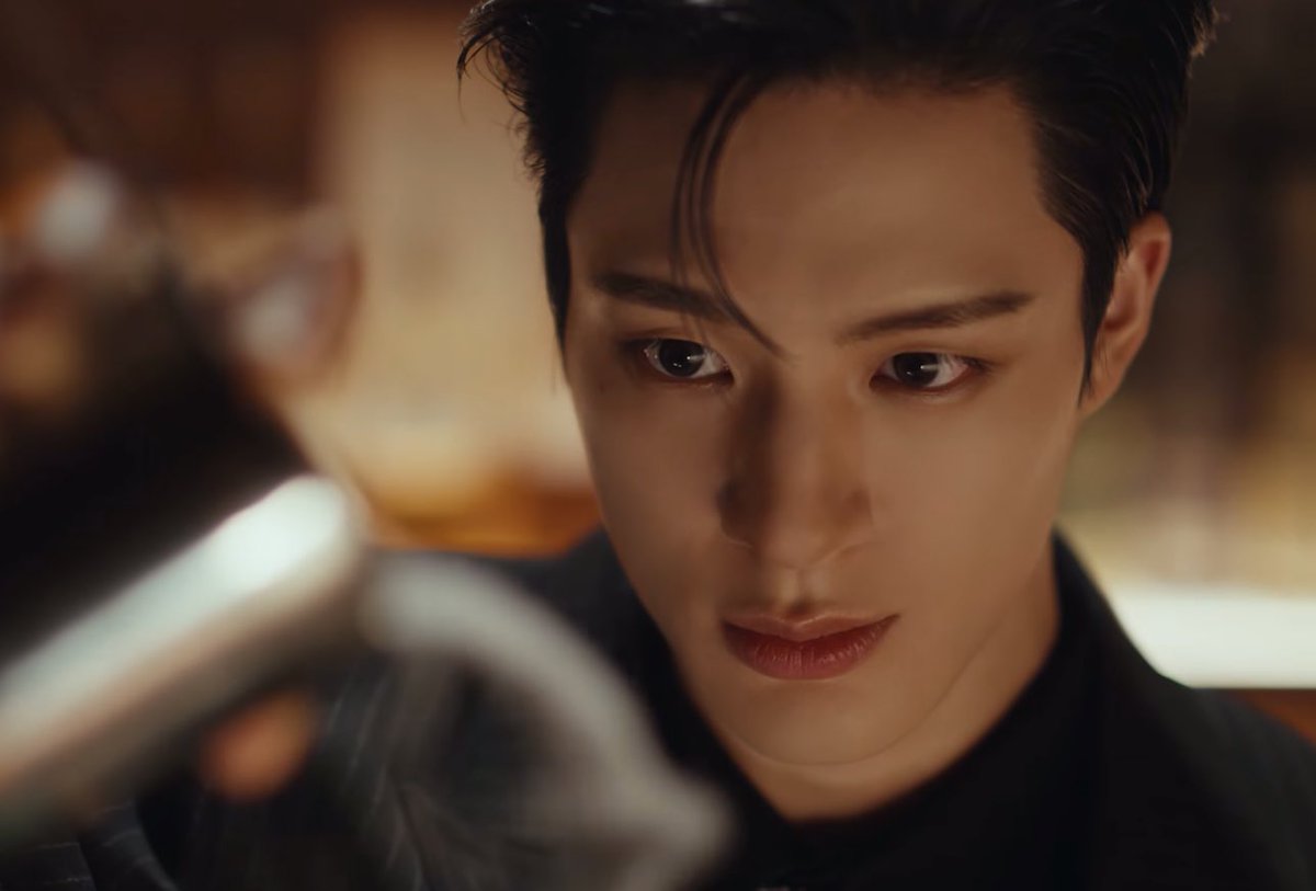 바텐더 제노 미쳣나바... ㅠ ㅠ