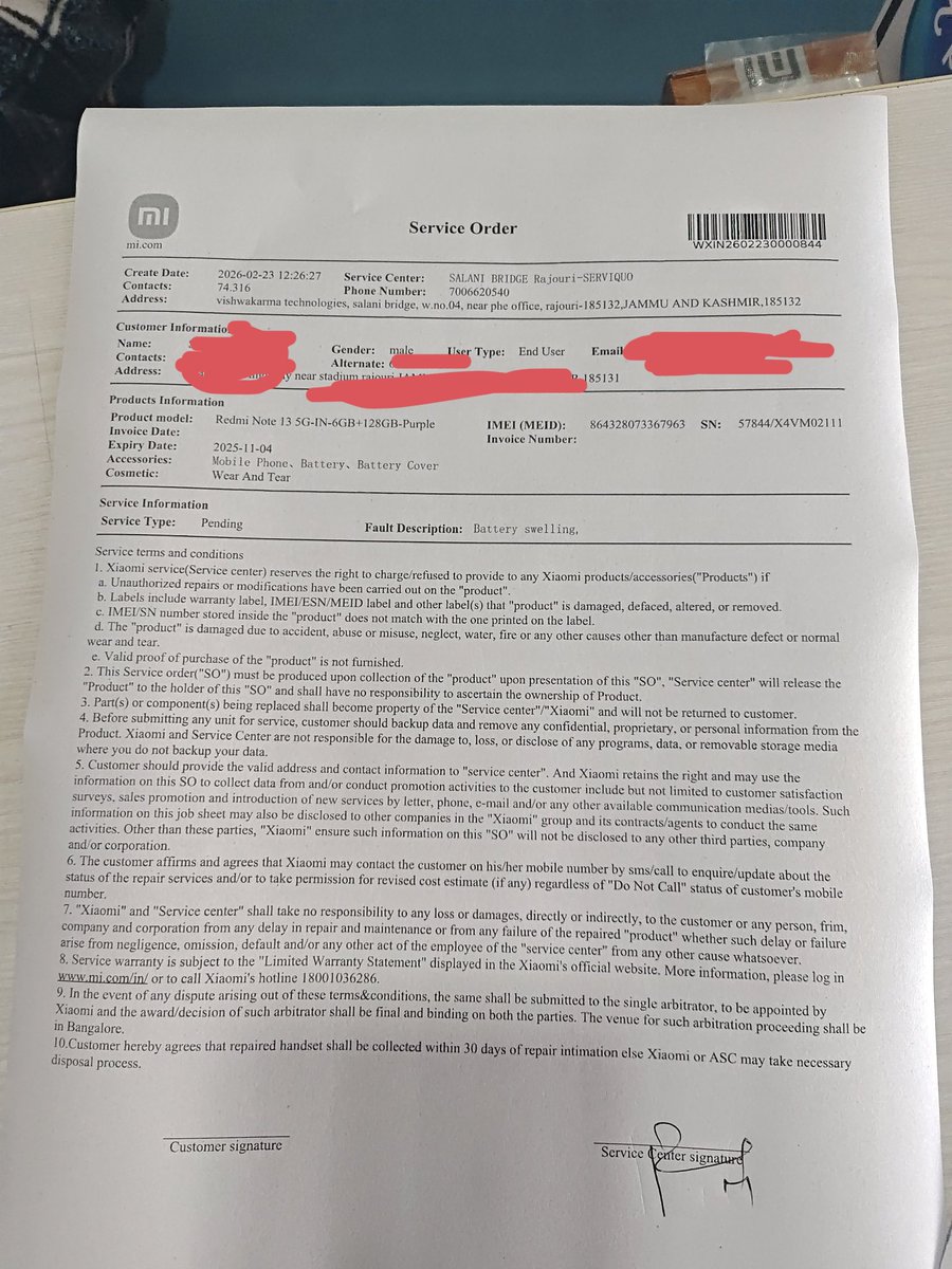 MushafiqManhas's tweet photo. My #RedmiNote13 5G is physically opening up. @XiaomiIndia offered a "free repairbut refused to check the Motherboard/Charging IC Slapping a new battery into a faulty circuit is a fire risk! 🔥
Fix it properly or replace it
Job Sheet: WXIN2602230000844
@XiaomiSupport @redmiindia https://t.co/NAvvh0yqDQ