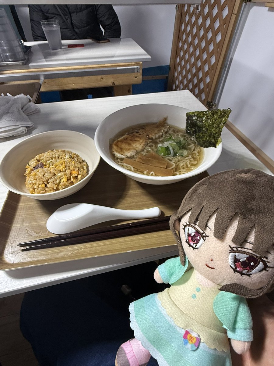 まゆちゃん、ラーメンと焼き飯だよ。 という訳で名古屋行ったら絶対