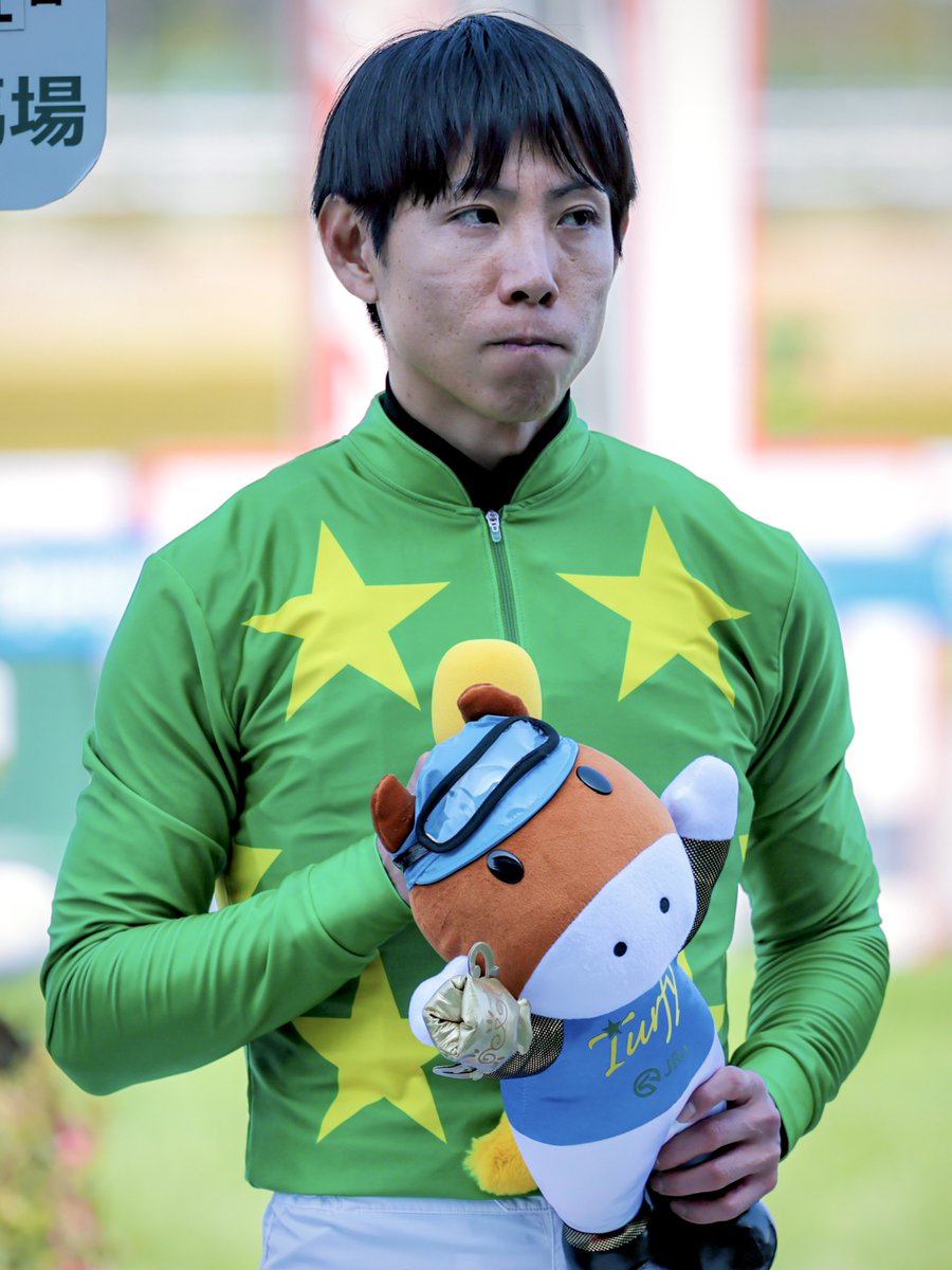 M i k a 。。* tweet media