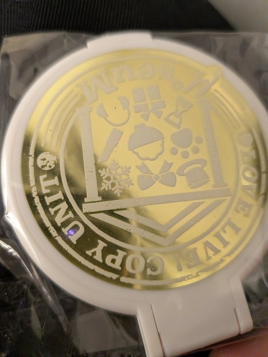 ランダムブロマイド6枚引いても出なかった絵里がこの鏡を買った瞬間２枚引けました
#みゅーじあむ