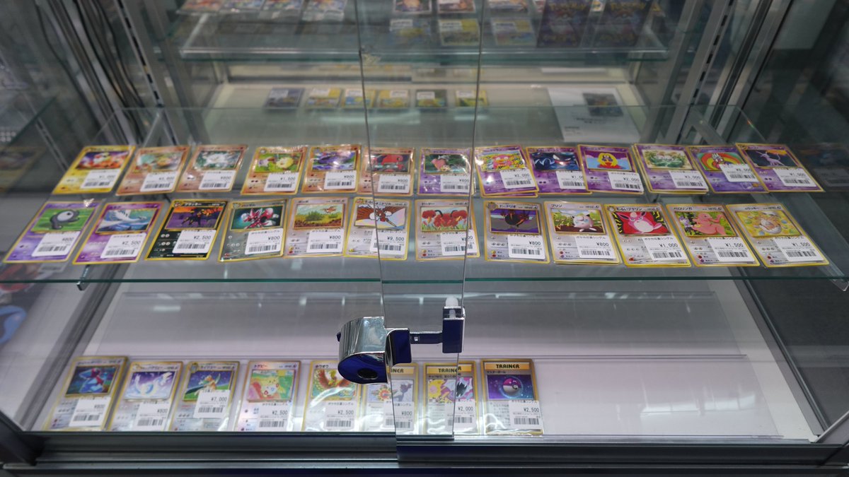 ポケカ】 ポケモンカード旧裏面、プロモのショーケースを少しだけ品