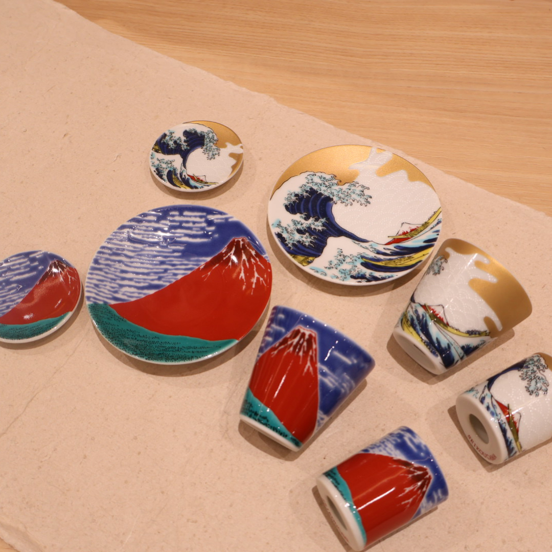 2月23日は #富士山の日 ！🗻 石川県能美市の名窯「青郊」さんが
