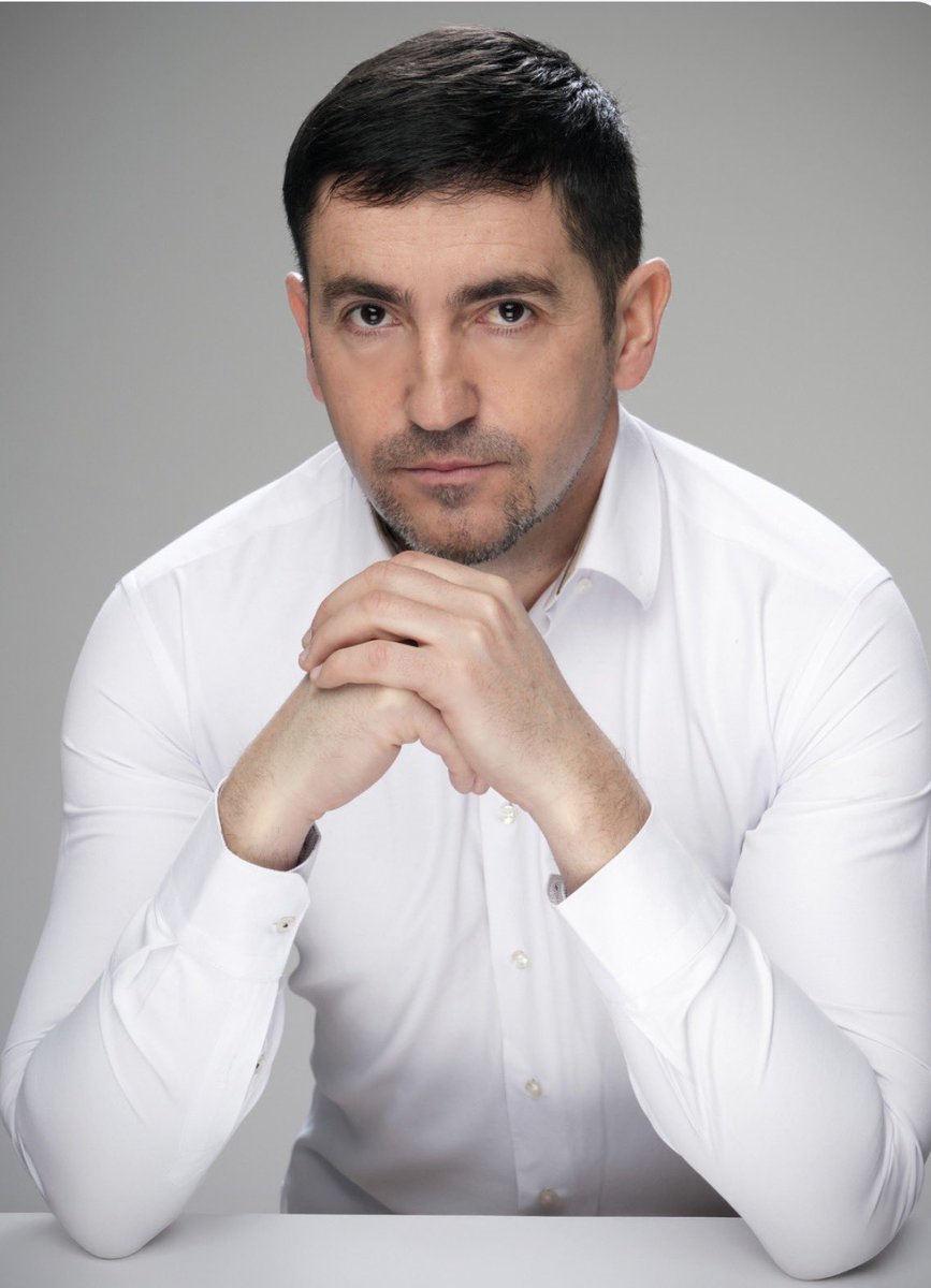 🎤✨ Mensa Connect 2026
📅 28.2.2026. | 📍 Hotel Buket, Zlatibor | 🕦 11:45–12:30
🧠 „Mnemonika kao veština pamćenja i značaj vizualizacije”
Predavanje o tehnikama pamćenja i vizualizaciji. Predavač: Boris Projović, predsednik Mense Srbije.