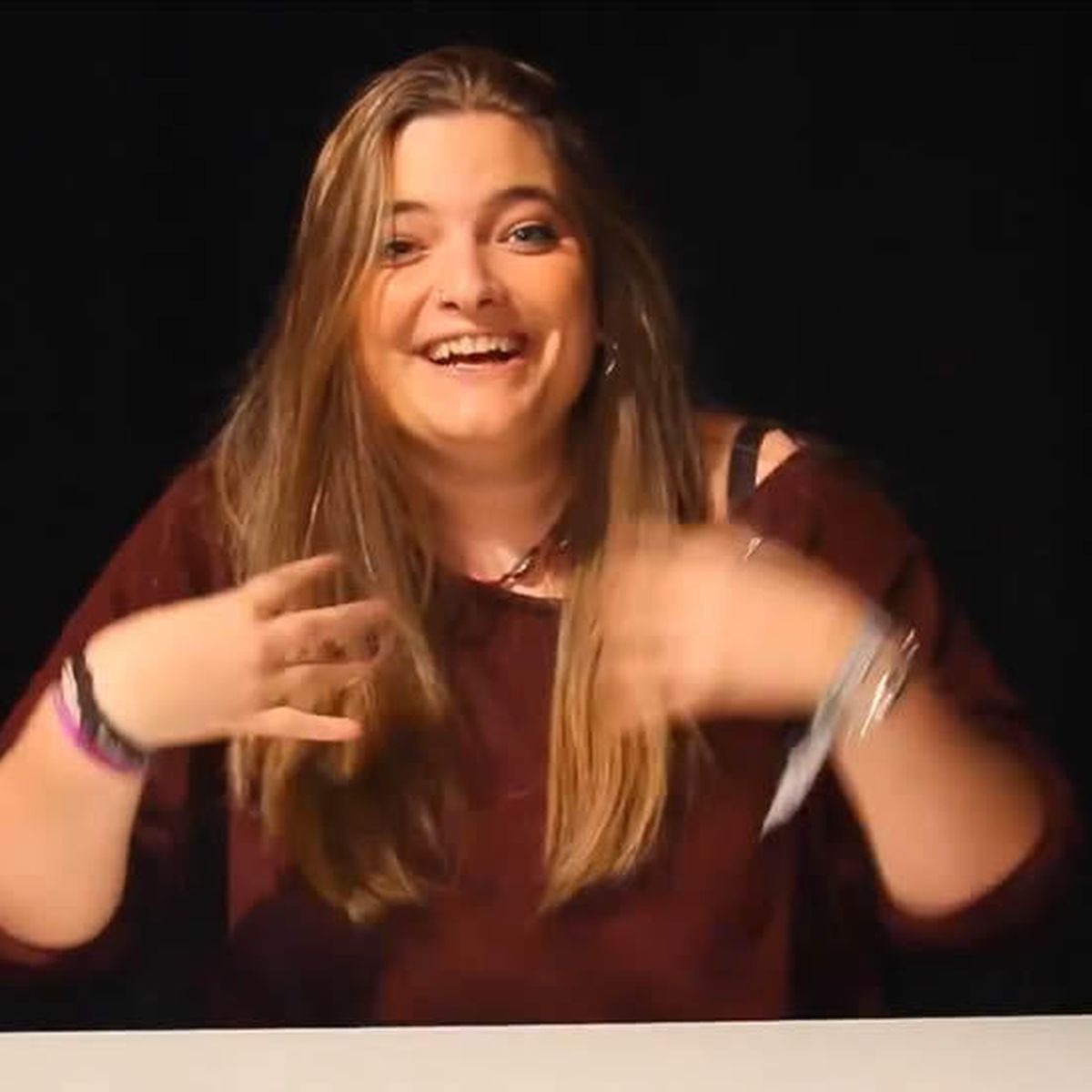 Las hijas de Zapatero, Laura y Alba Rodríguez Espinosa, recibieron 198.000 € de Julio Martínez Martínez, el conseguidor que estaba a sueldo de Plus Ultra.

Anticorrupción y la UDEF investigan los pagos. El propio Zapatero cobró otros 463.000 €.

elconfidencial.com/espana/2026-02…