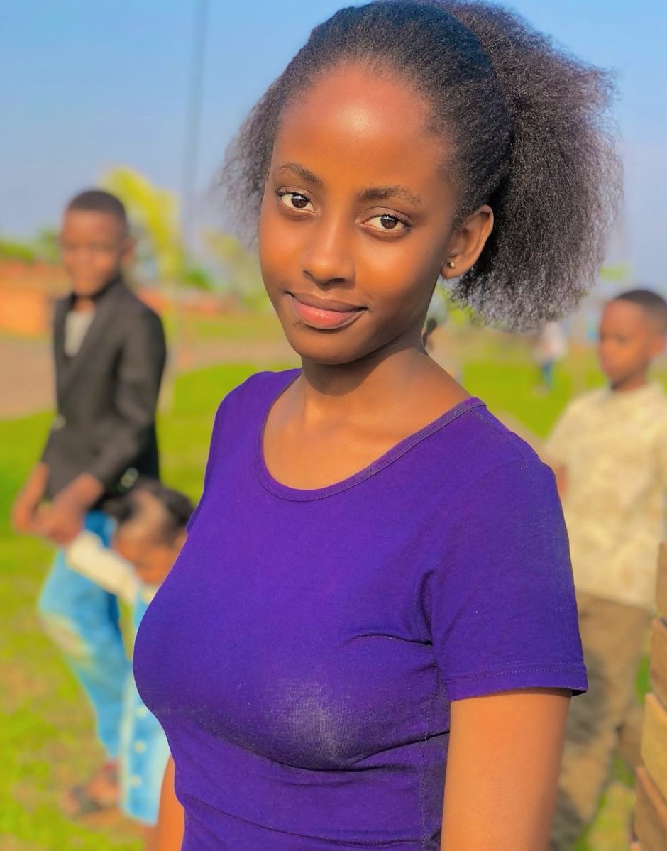 Good afternoon friends 

Small accounts matter,

Drop your handles we follow you