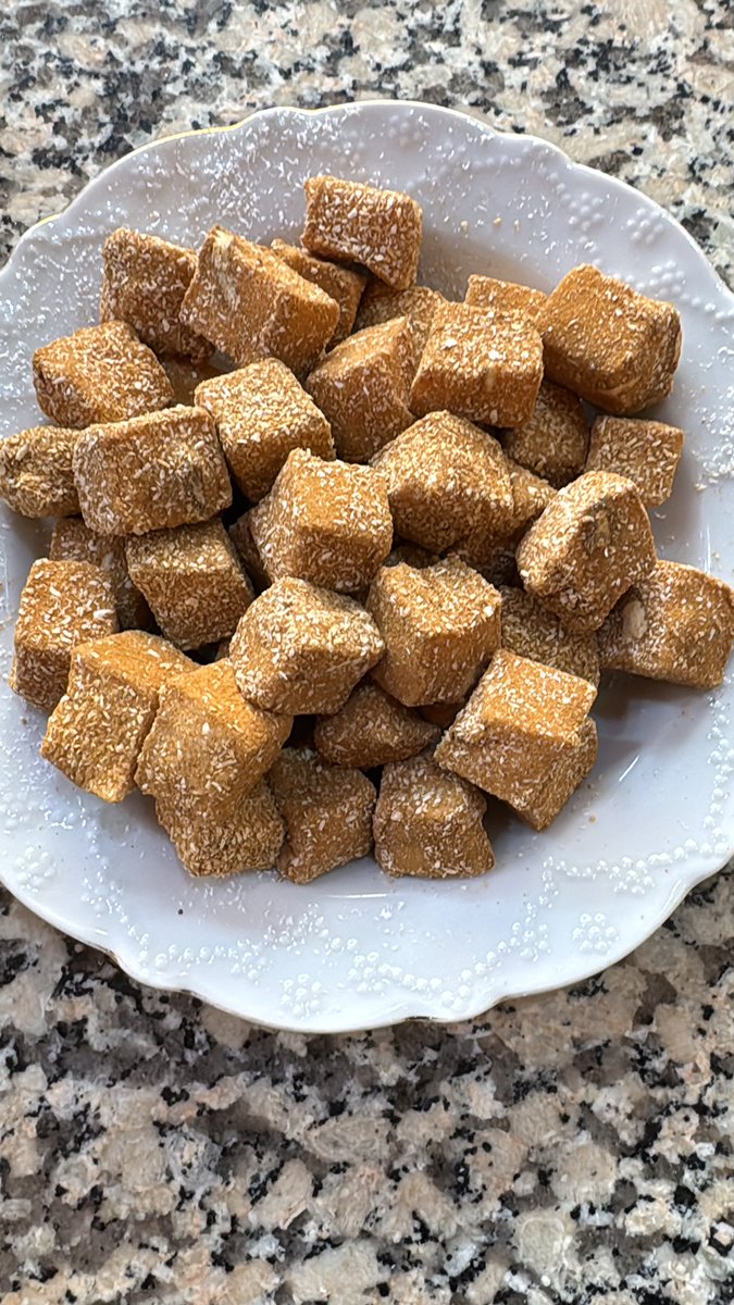 Almasanızda 1 RT yapabilir misiniz 

Fındıklı lokum 
Kahveli lokum 
Zerreç üzümlü lokum 
Kahveli lokum 

Sipariş için mesaj atabilirsiniz 
0501 342 02 91 whatsapp