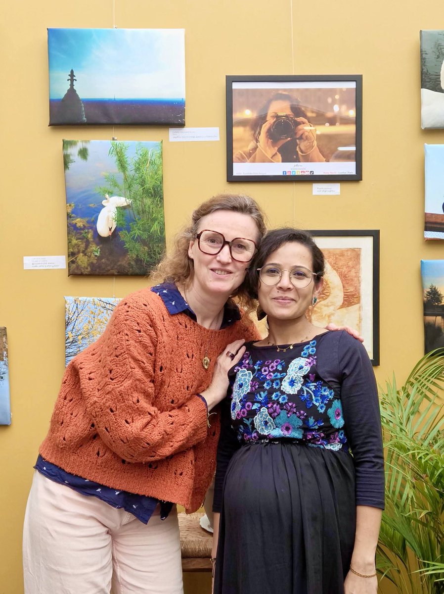 Prettyworld63's tweet photo. With my inspiring woman Marie💜from Centre Guynemer. I admire so much 💜Thank you for the courage &amp; support👏
"Regards intérieurs "மன விழி வழியே" 🗓 6/02/ - 4/03/2026.
2 rue Guynemer, 92320 Châtillon.
My new exhibition "Inner glances" 6/02- 4/03/2026 https://t.co/G3EtTBq2tV