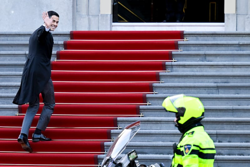 Frans H. van den Mosselaar tweet media