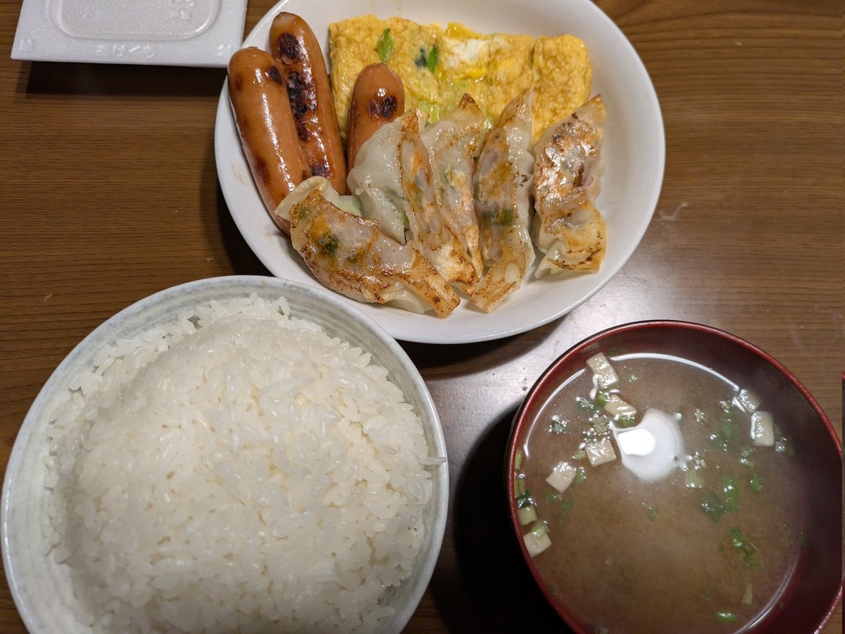 石崎豊一上等兵 tweet media