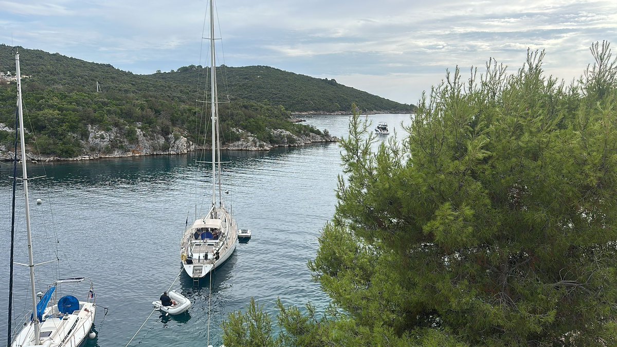 YachtSailTrain's tweet image. Summer dates filling fast ☀️
Small groups = limited spaces.

Secure your RYA course now 👇
YachtSailTraining.com

#BookNow #SailingCroatia #RYATraining