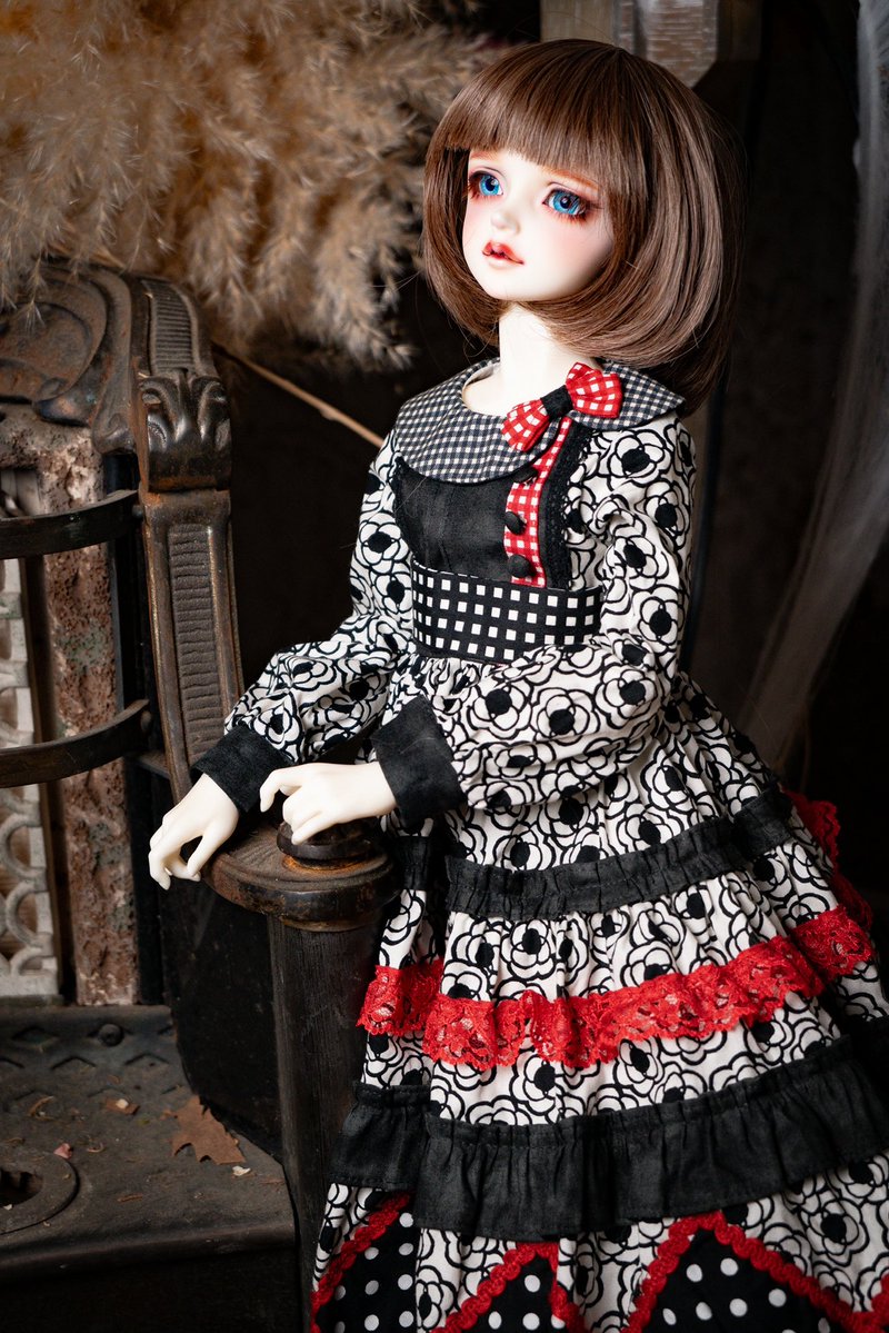 エリザベスのアイとまつ毛の角度変えたけど正解だった。 抜群に瞳に光