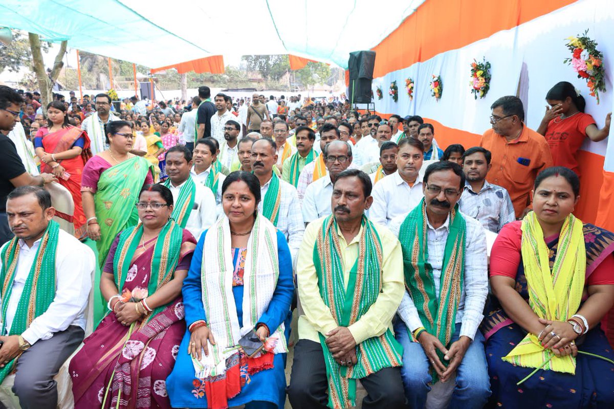 Our government remains committed to the overall development of the state &amp; transforming lives. 

In this direction, over the past one year, I have laid foundation stones and inaugurated projects worth more than Rs. 1,300 crore across different parts of the state.

Continuing this