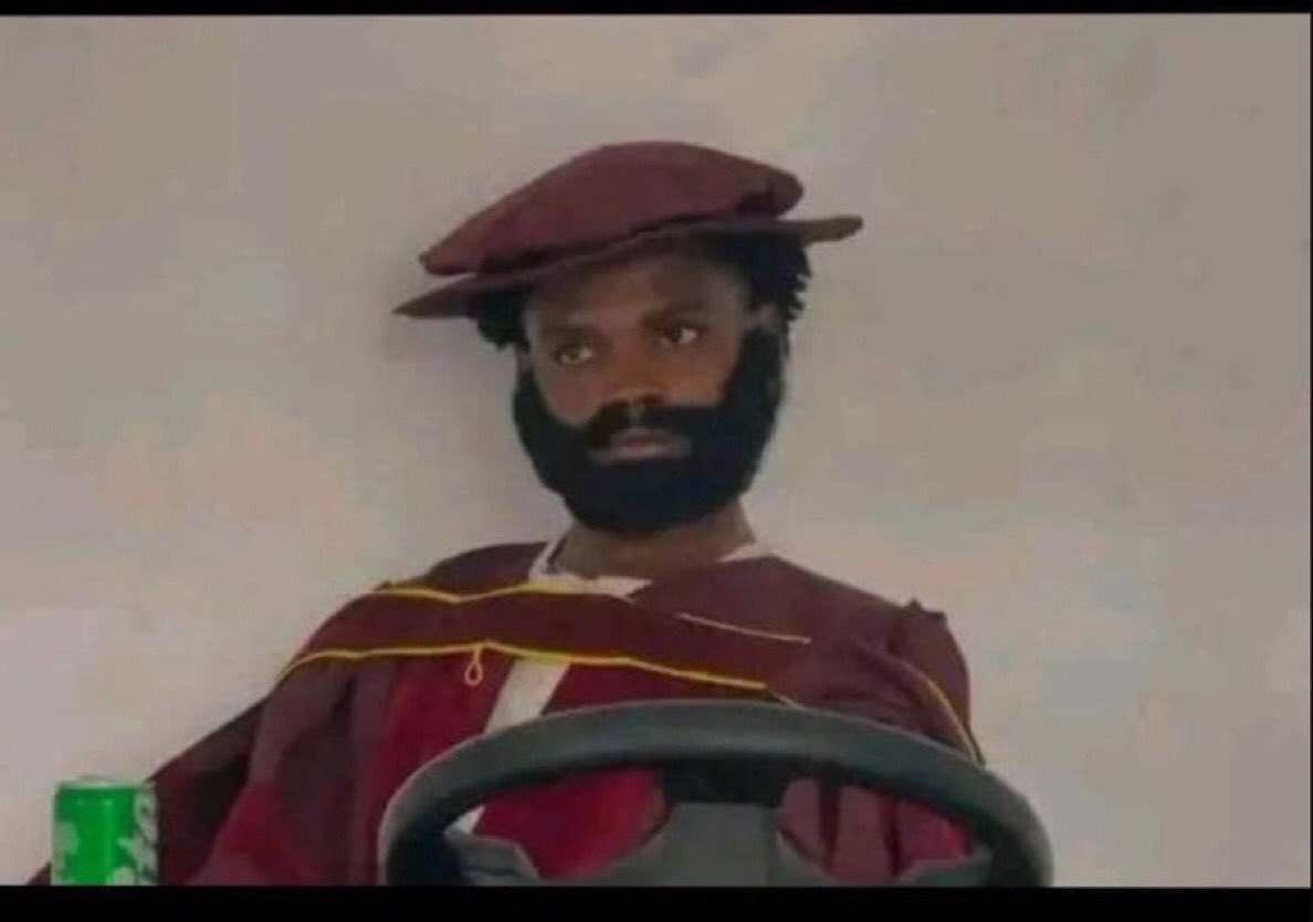 saniszn__'s tweet image. University life is only fun if you are financially stable