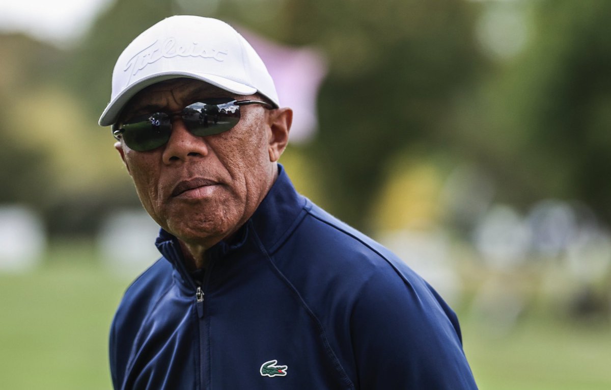 🚨 𝗥𝗘𝗗 𝗕𝗨𝗟𝗟 𝗡’𝗔 𝗣𝗔𝗦 𝗘́𝗧𝗘́ 𝗗𝗘́𝗖𝗜𝗦𝗜𝗢𝗡𝗡𝗔𝗜𝗥𝗘 𝗦𝗨𝗥 𝗟𝗘 𝗖𝗛𝗢𝗜𝗫 𝗗𝗘 𝗙𝗔𝗜𝗥𝗘 𝗩𝗘𝗡𝗜𝗥 𝗞𝗢𝗠𝗕𝗢𝗨𝗔𝗥𝗘́ 𝗔𝗨 𝗣𝗔𝗥𝗜𝗦 𝗙𝗖 ! 🗼❌

Averti, Klopp 🇩🇪 aurait juste pris des renseignements sur Antoine Kombouaré auprès de certains de ses anciens