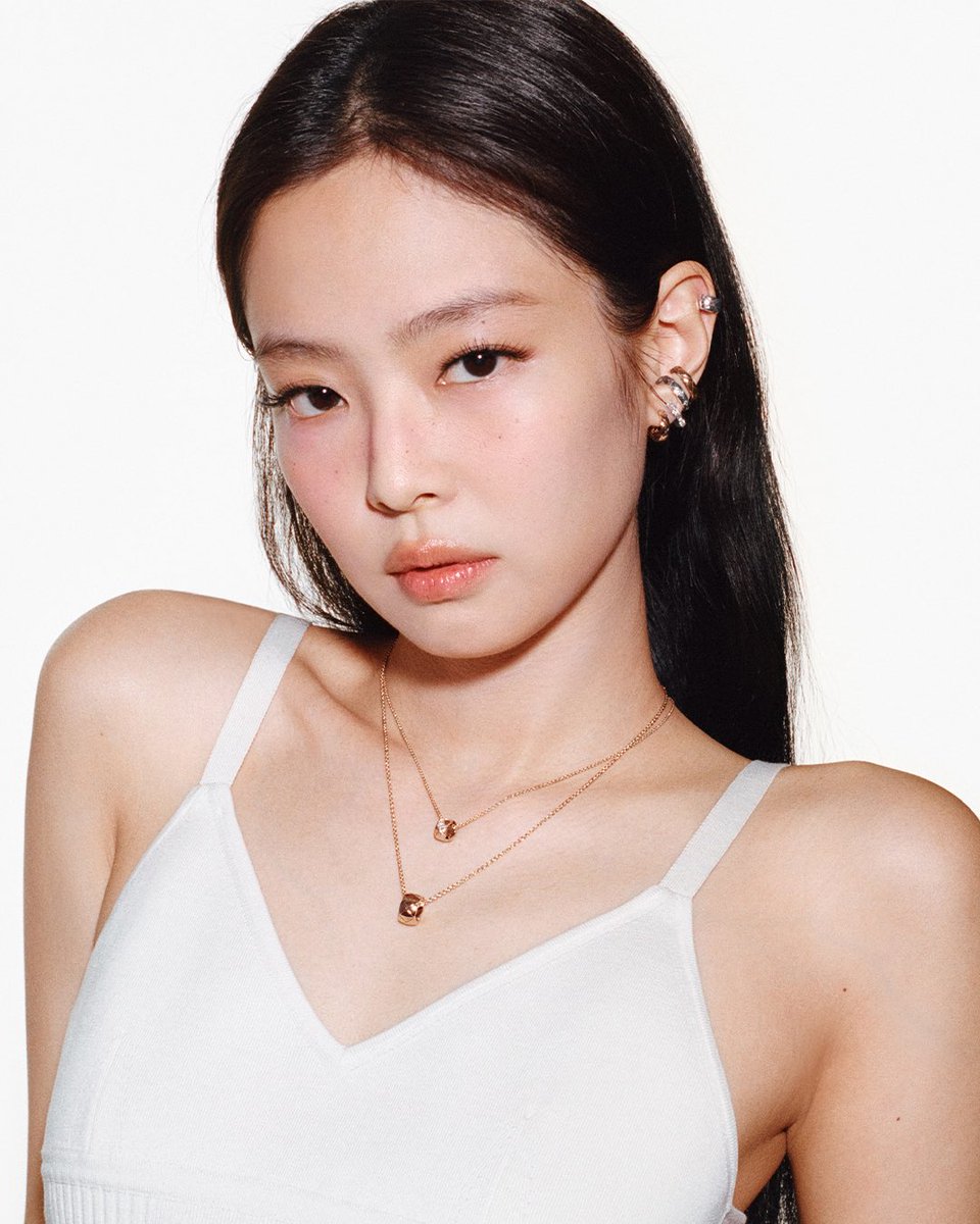 oddatelier's tweet image. JENNIE for @CHANEL COCO CRUSH

#JENNIE #제니 #CHANEL #JENNIExChanel #OA