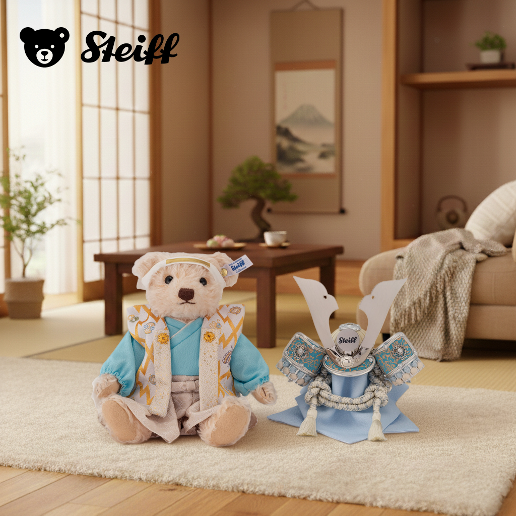 シュタイフの五月人形🎏 『サムライ テディベア 中鍬シルバー』。 日本